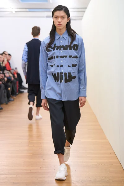 Look 33
